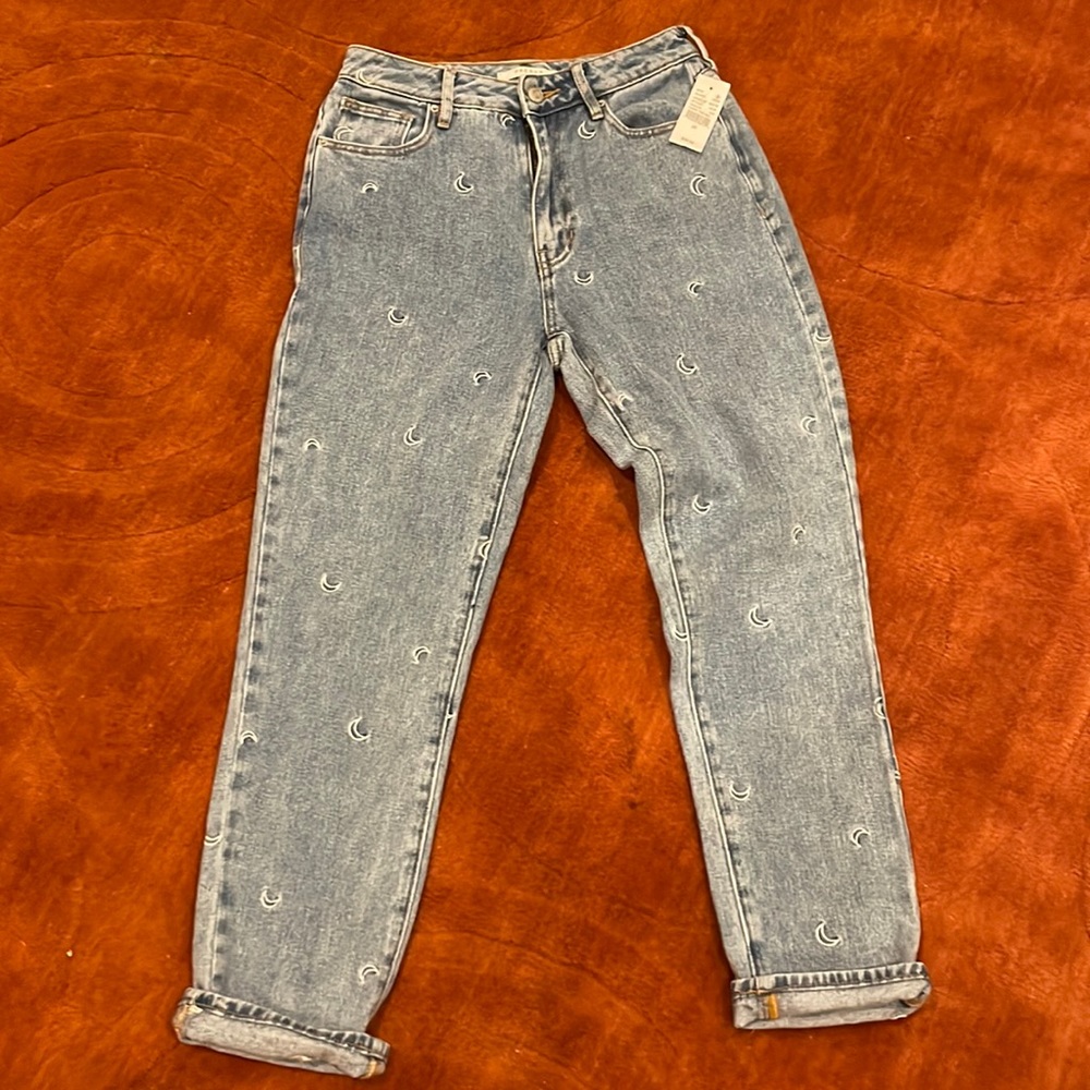 Pacsun size 26 mom jeans. Blue with moons